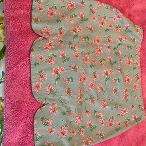Vintage Lilly Pulitzer skirt. Like new co diction